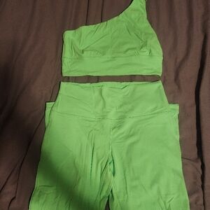 Green One-Shoulder Activewear Set
